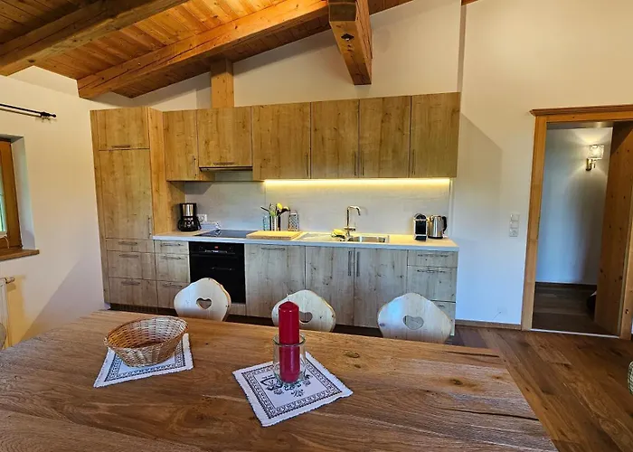 Absolute Active Margret Daire *